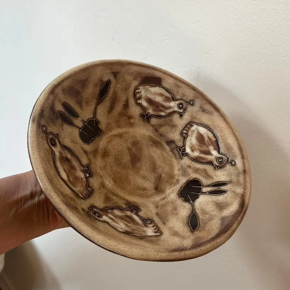 Mary 4 Mexico brown and tan ceramic plate with baby quail and bushes